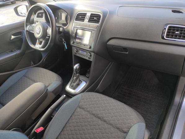 Volkswagen Polo V Рестайлинг с пробегом 2019 года, цена 1 219 000 рублей, 151865 км, седан, Автокод Объявления