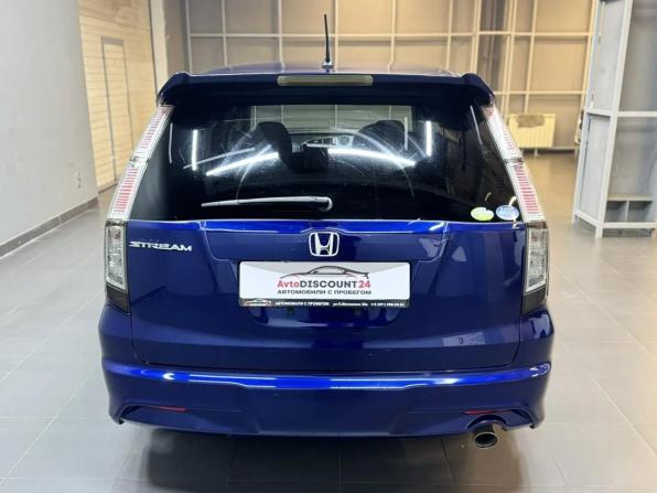 Honda Stream II Рестайлинг с пробегом 2010 года, цена 927 000 рублей, 189000 км, минивэн, Автокод Объявления