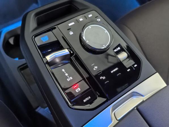 BMW iX I (I20) с пробегом 2021 года, цена 6 900 000 рублей, 46560 км, внедорожник, Автокод Объявления