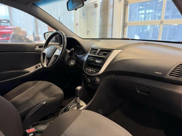Hyundai Solaris I с пробегом 2012 года, цена 820 000 рублей, 142070 км, седан, Автокод Объявления