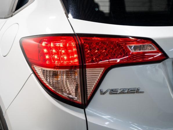 Honda Vezel I с пробегом 2016 года, цена 1 635 000 рублей, 152471 км, внедорожник, Автокод Объявления