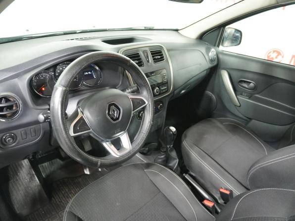 Renault Logan II Рестайлинг с пробегом 2022 года, цена 1 230 000 рублей, 37619 км, седан, Автокод Объявления