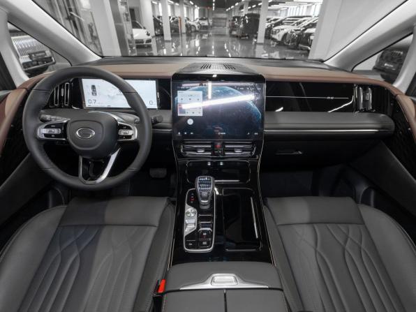 GAC Trumpchi M8 II с пробегом 2026 года, цена 4 980 000 рублей, 50 км, минивэн, Автокод Объявления