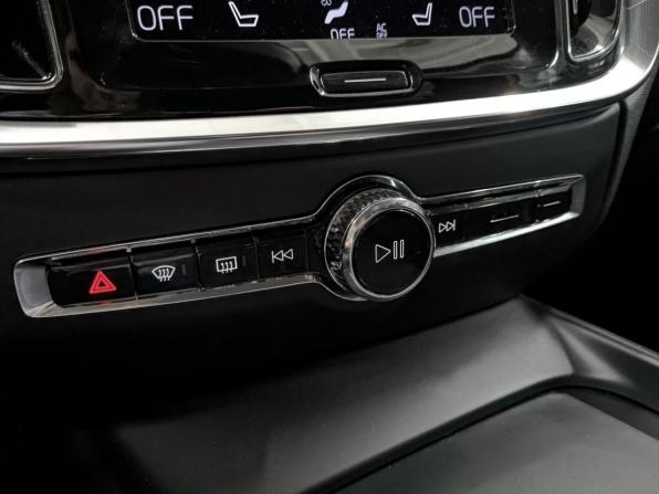 Volvo V60 Cross Country II с пробегом 2021 года, цена 4 165 000 рублей, 49003 км, универсал, Автокод Объявления