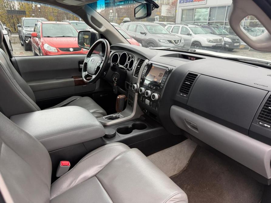 Toyota Sequoia II Мурманск  - изображение 13
