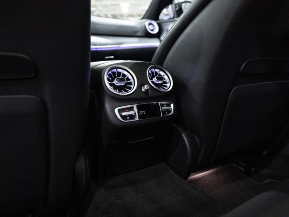 Mercedes-Benz E-Класс V (W213 S213 C238) Рестайлинг с пробегом 2022 года, цена 5 800 000 рублей, 98451 км, седан, Автокод Объявления