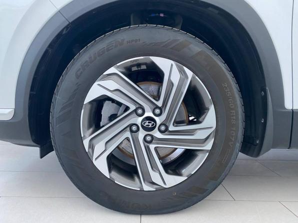 Hyundai Santa Fe IV Рестайлинг с пробегом 2022 года, цена 4 599 000 рублей, 16420 км, внедорожник, Автокод Объявления
