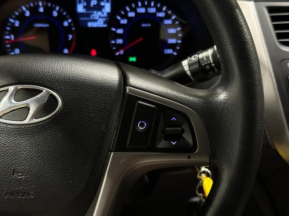 Hyundai Solaris I Рестайлинг с пробегом 2014 года, цена 985 000 рублей, 85849 км, седан, Автокод Объявления