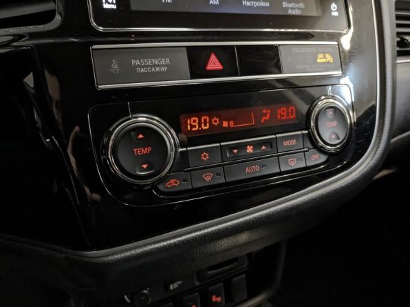 Mitsubishi Outlander III Рестайлинг 3 с пробегом 2019 года, цена 2 200 000 рублей, 151000 км, внедорожник, Автокод Объявления