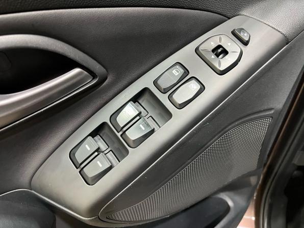 Hyundai ix35 I Рестайлинг с пробегом 2014 года, цена 1 584 000 рублей, 85725 км, внедорожник, Автокод Объявления