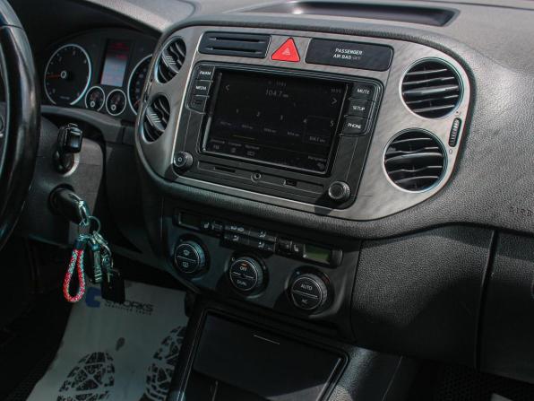 Volkswagen Tiguan I с пробегом 2009 года, цена 909 000 рублей, 310707 км, внедорожник, Автокод Объявления