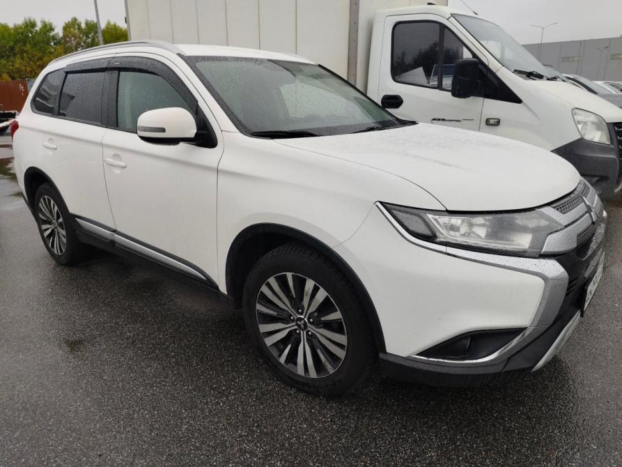 Mitsubishi Outlander III Рестайлинг 3 Санкт-Петербург  - изображение 1