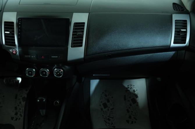 Mitsubishi Outlander II Рестайлинг с пробегом 2011 года, цена 1 349 000 рублей, 291710 км, внедорожник, Автокод Объявления