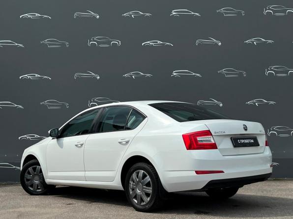Skoda Octavia III (A7) с пробегом 2016 года, цена 898 400 рублей, 247275 км, лифтбек, Автокод Объявления