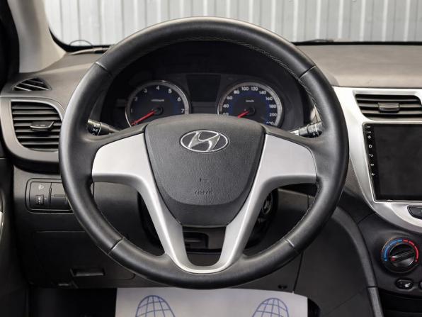 Hyundai Solaris I Рестайлинг с пробегом 2014 года, цена 917 000 рублей, 172000 км, седан, Автокод Объявления