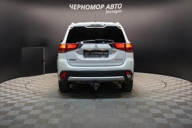Mitsubishi Outlander III Рестайлинг 2 с пробегом 2016 года, цена 1 890 000 рублей, 158000 км, внедорожник, Автокод Объявления