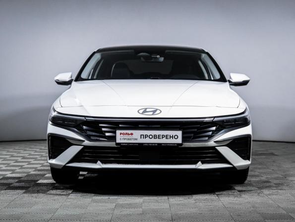 Hyundai Elantra VII (CN7) Рестайлинг с пробегом 2023 года, цена 2 110 000 рублей, 26653 км, седан, Автокод Объявления