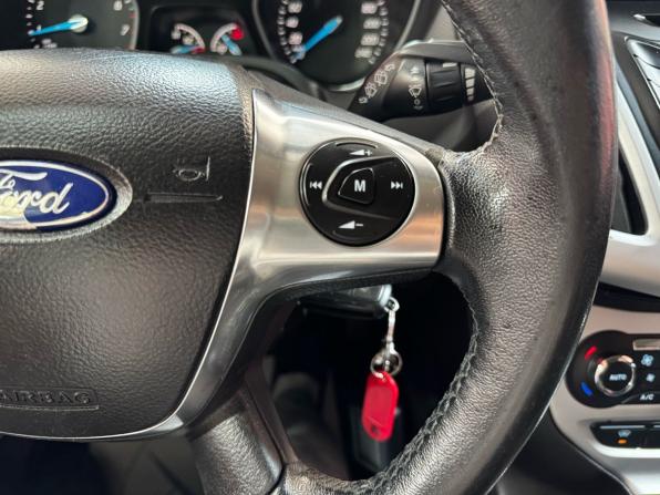 Ford Focus III с пробегом 2013 года, цена 830 000 рублей, 157087 км, хэтчбек, Автокод Объявления
