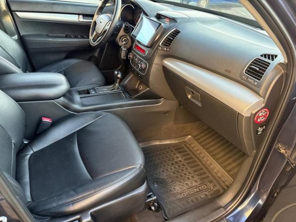 Kia Sorento II Рестайлинг с пробегом 2014 года, цена 1 390 000 рублей, 218000 км, внедорожник, Автокод Объявления