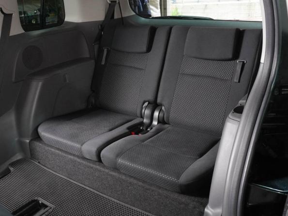 Toyota ISis I Рестайлинг с пробегом 2009 года, цена 1 484 000 рублей, 157700 км, компактвэн, Автокод Объявления