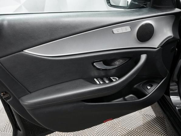 Mercedes-Benz E-Класс V (W213 S213 C238) с пробегом 2019 года, цена 2 890 000 рублей, 152008 км, седан, Автокод Объявления