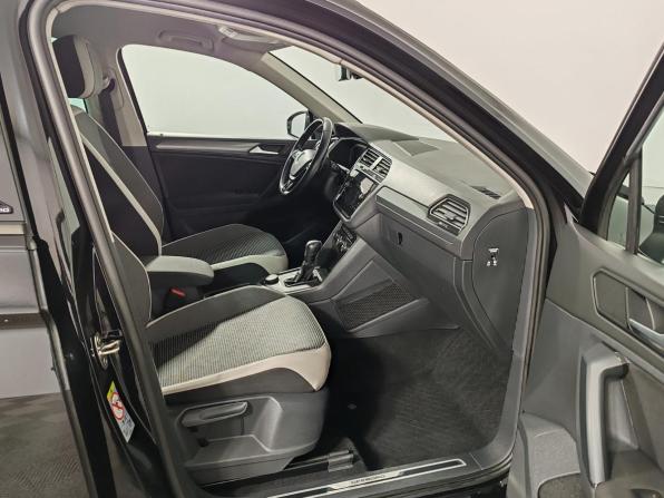 Volkswagen Tiguan II с пробегом 2019 года, цена 2 655 000 рублей, 112049 км, внедорожник, Автокод Объявления