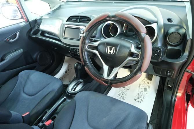 Honda Fit II с пробегом 2010 года, цена 699 000 рублей, 182000 км, хэтчбек, Автокод Объявления