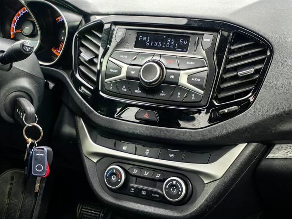 Lada (ВАЗ) Vesta I с пробегом 2019 года, цена 969 000 рублей, 75400 км, седан, Автокод Объявления