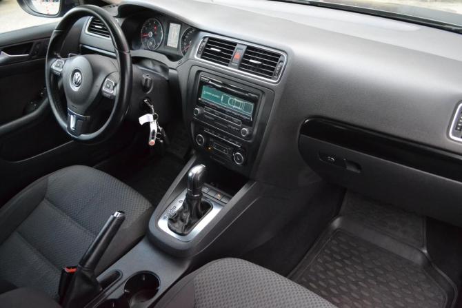 Volkswagen Jetta VI с пробегом 2012 года, цена 1 090 000 рублей, 179715 км, седан, Автокод Объявления