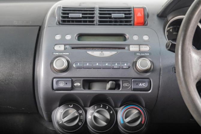 Honda Fit I с пробегом 2002 года, цена 239 000 рублей, 338448 км, хэтчбек, Автокод Объявления