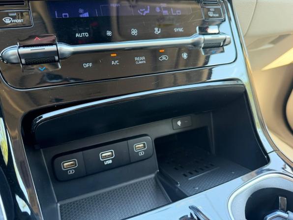 Kia Carnival IV с пробегом 2022 года, цена 3 990 000 рублей, 62742 км, минивэн, Автокод Объявления