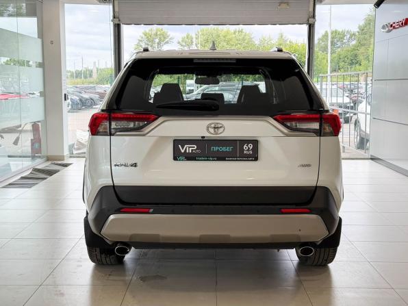 Toyota RAV4 V (XA50) с пробегом 2022 года, цена 3 475 000 рублей, 64468 км, внедорожник, Автокод Объявления