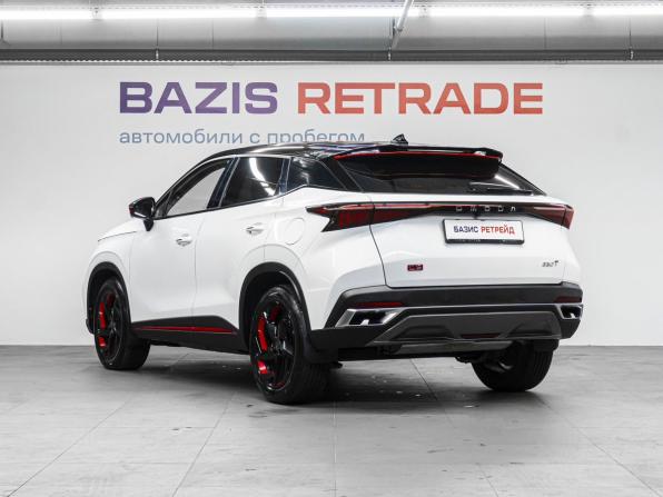 Omoda C5 I с пробегом 2023 года, цена 1 840 000 рублей, 39999 км, внедорожник, Автокод Объявления