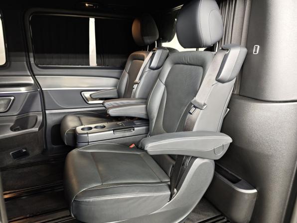 Mercedes-Benz V-Класс III (W447) Рестайлинг 2 с пробегом 2025 года, цена 11 461 000 рублей, 16524 км, минивэн, Автокод Объявления