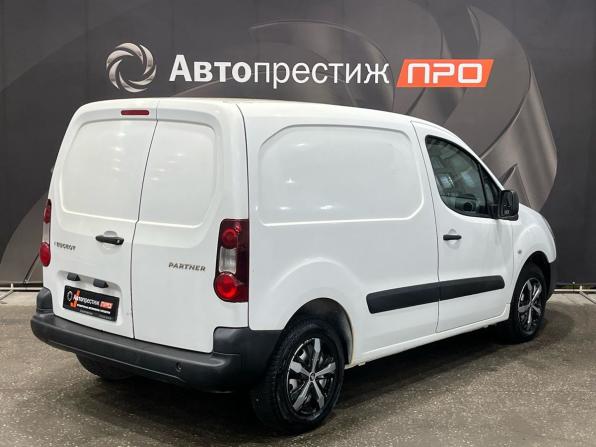 Peugeot Partner II Рестайлинг 2 с пробегом 2017 года, цена 990 000 рублей, 172080 км, фургон, Автокод Объявления