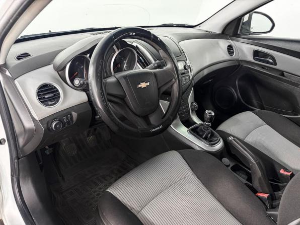 Chevrolet Cruze I Рестайлинг с пробегом 2013 года, цена 677 700 рублей, 176209 км, седан, Автокод Объявления