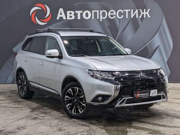 Mitsubishi Outlander III Рестайлинг 3 с пробегом 2022 года, цена 2 295 000 рублей, 101067 км, внедорожник, Автокод Объявления