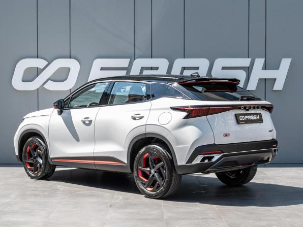 Omoda C5 I с пробегом 2022 года, цена 1 680 000 рублей, 65056 км, внедорожник, Автокод Объявления