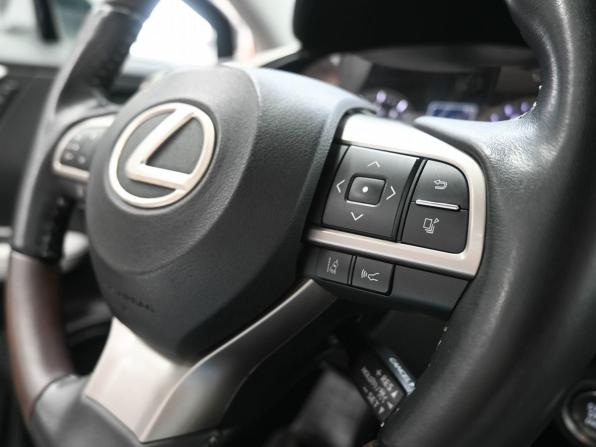 Lexus RX IV Рестайлинг с пробегом 2020 года, цена 5 849 900 рублей, 56000 км, внедорожник, Автокод Объявления