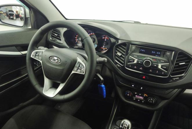 Lada (ВАЗ) Vesta I с пробегом 2019 года, цена 940 000 рублей, 182399 км, седан, Автокод Объявления