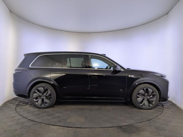 Li Auto (Lixiang) L9 I Рестайлинг с пробегом 2024 года, цена 7 463 000 рублей, 31720 км, внедорожник, Автокод Объявления