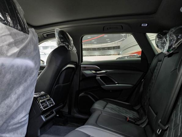 Audi Q5 III с пробегом 2026 года, цена 6 250 000 рублей, 10 км, внедорожник, Автокод Объявления