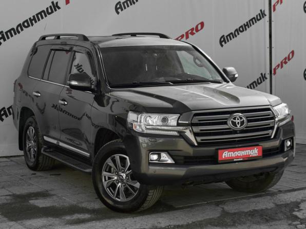 Toyota Land Cruiser 200 Series Рестайлинг 2 с пробегом 2019 года, цена 7 000 000 рублей, 86824 км, внедорожник, Автокод Объявления