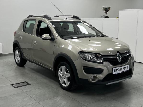 Renault Sandero II с пробегом 2017 года, цена 880 000 рублей, 116000 км, хэтчбек, Автокод Объявления