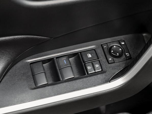 Toyota RAV4 V (XA50) с пробегом 2021 года, цена 3 400 000 рублей, 81535 км, внедорожник, Автокод Объявления