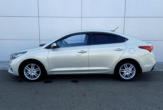 Hyundai Solaris II с пробегом 2018 года, цена 1 350 000 рублей, 128482 км, седан, Автокод Объявления