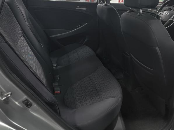 Hyundai Solaris I Рестайлинг с пробегом 2015 года, цена 949 900 рублей, 194000 км, седан, Автокод Объявления