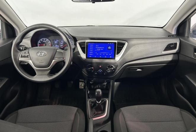 Hyundai Solaris II с пробегом 2018 года, цена 1 350 000 рублей, 103679 км, седан, Автокод Объявления