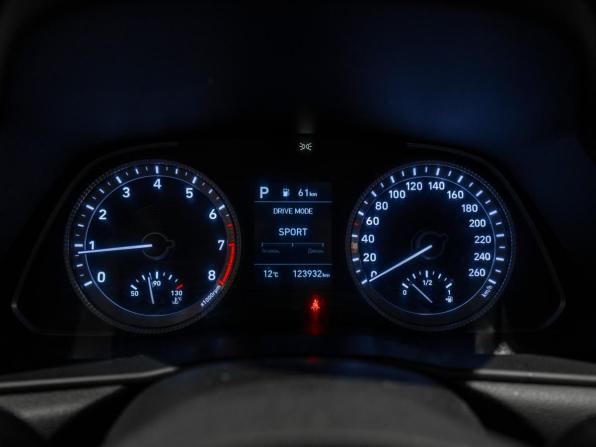 Hyundai Sonata VIII (DN8) с пробегом 2022 года, цена 2 550 000 рублей, 123932 км, седан, Автокод Объявления