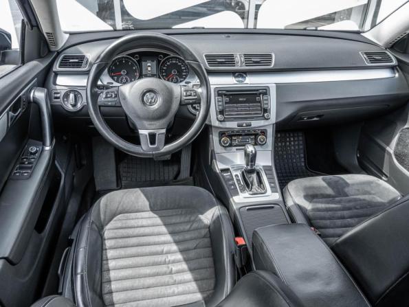 Volkswagen Passat B7 с пробегом 2011 года, цена 965 000 рублей, 288739 км, седан, Автокод Объявления